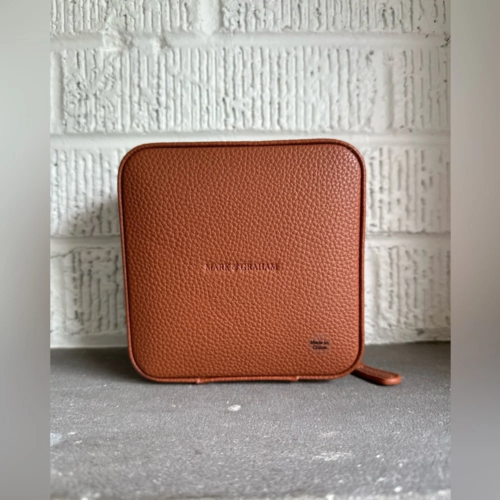 Mark & Graham brown with linen travel jewelry case. New. - Picture 4 of 5